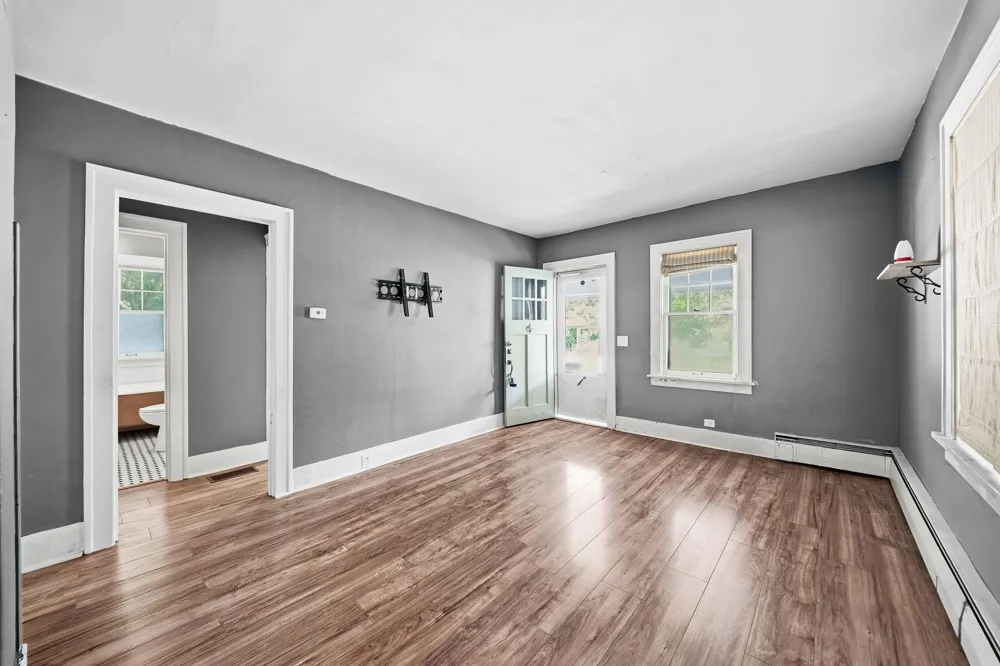 355 West Street Taylors Falls, MN 55084