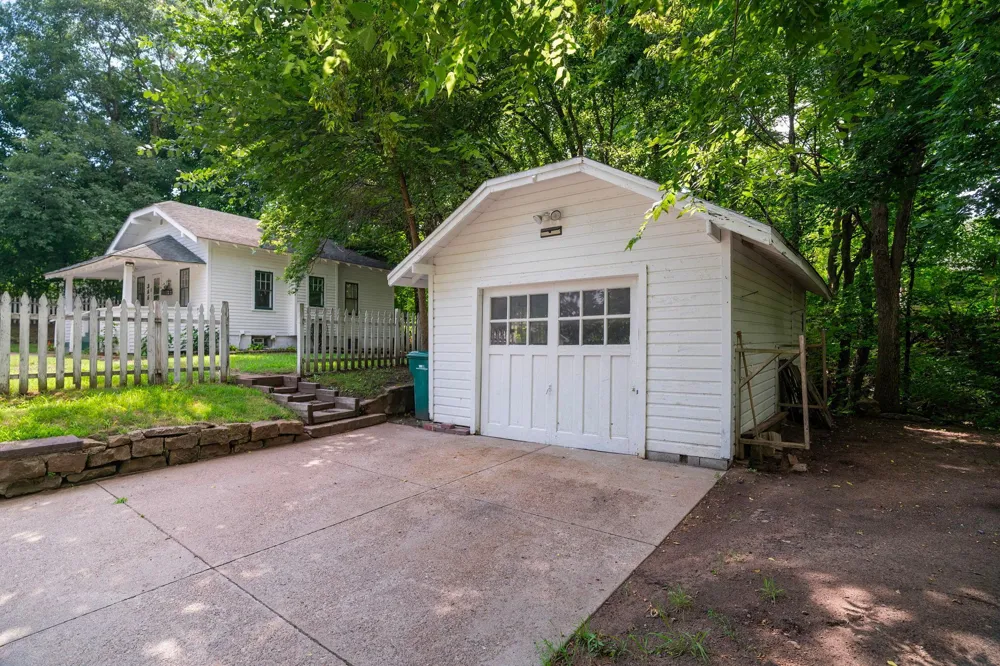 355 West Street Taylors Falls, MN 55084