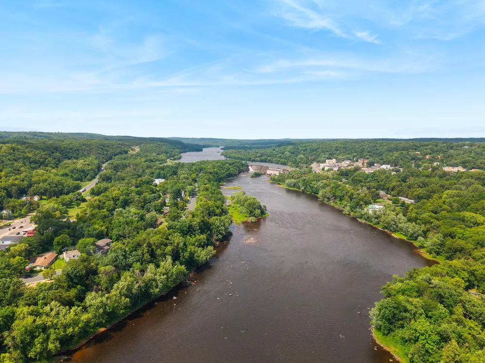 355 West Street Taylors Falls, MN 55084