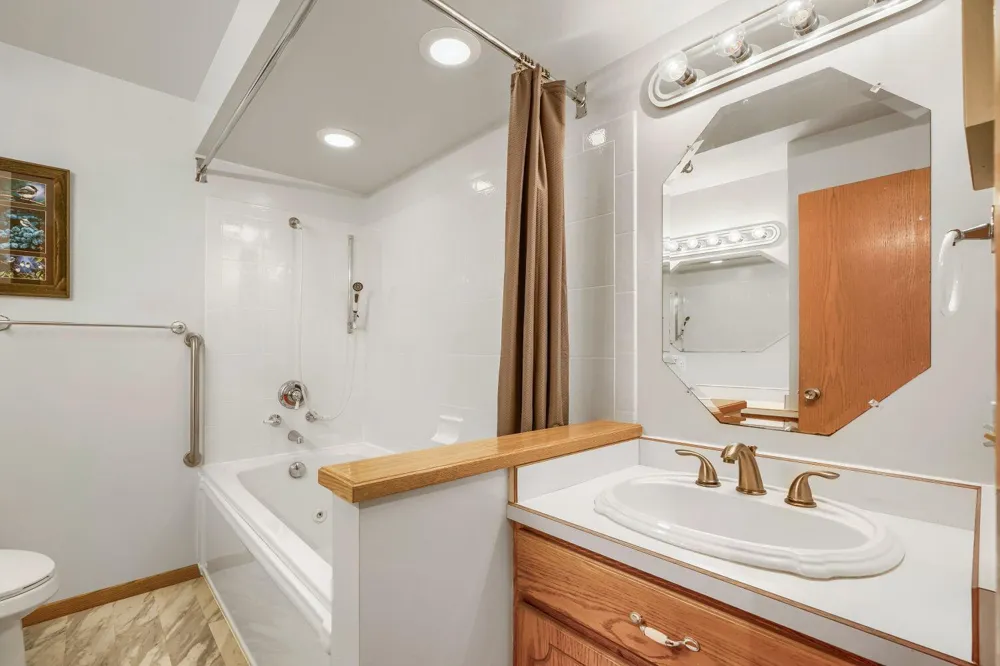 3681 Rustic Place Shoreview, MN 55126