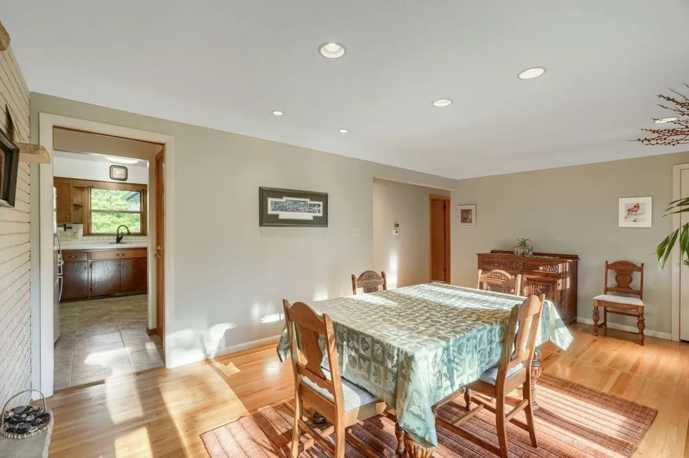 3681 Rustic Place Shoreview, MN 55126