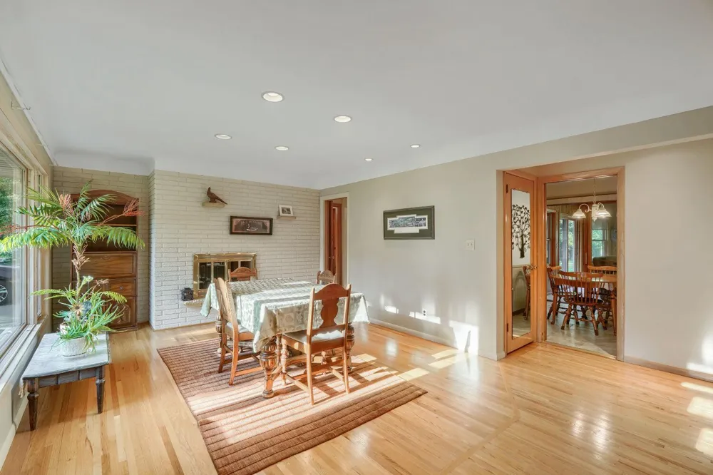3681 Rustic Place Shoreview, MN 55126