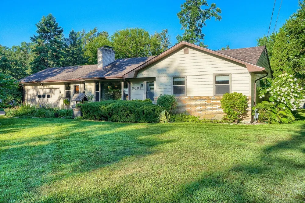 3681 Rustic Place Shoreview, MN 55126