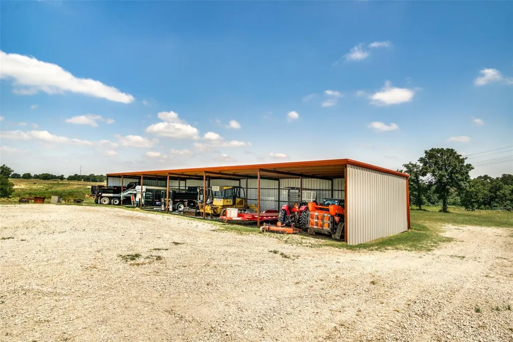 18345 Fm 920 Poolville, TX 76487