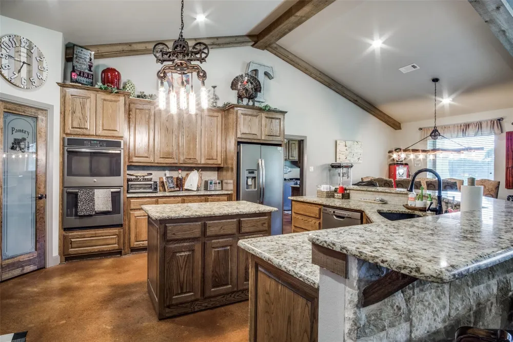 18345 Fm 920 Poolville, TX 76487