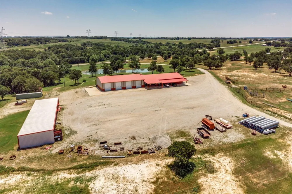 18345 Fm 920 Poolville, TX 76487