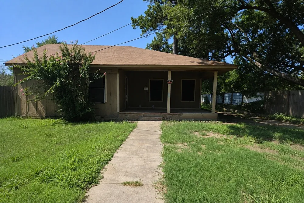 308 E Patterson Street Eastland, TX 76448
