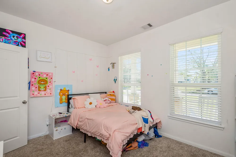 322 Wellshire Drive West Columbia, TX 77486