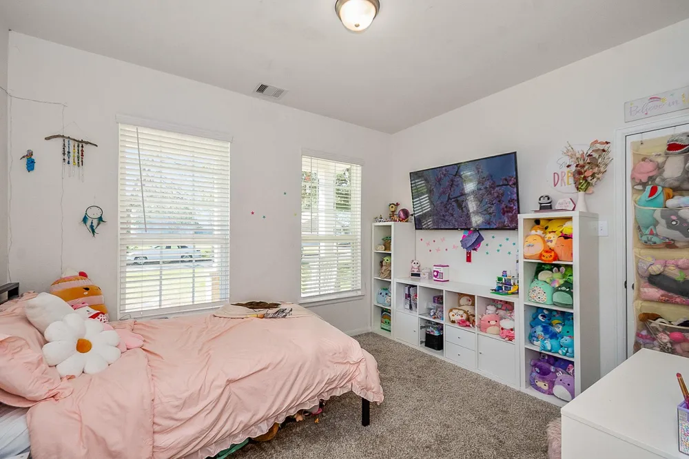 322 Wellshire Drive West Columbia, TX 77486