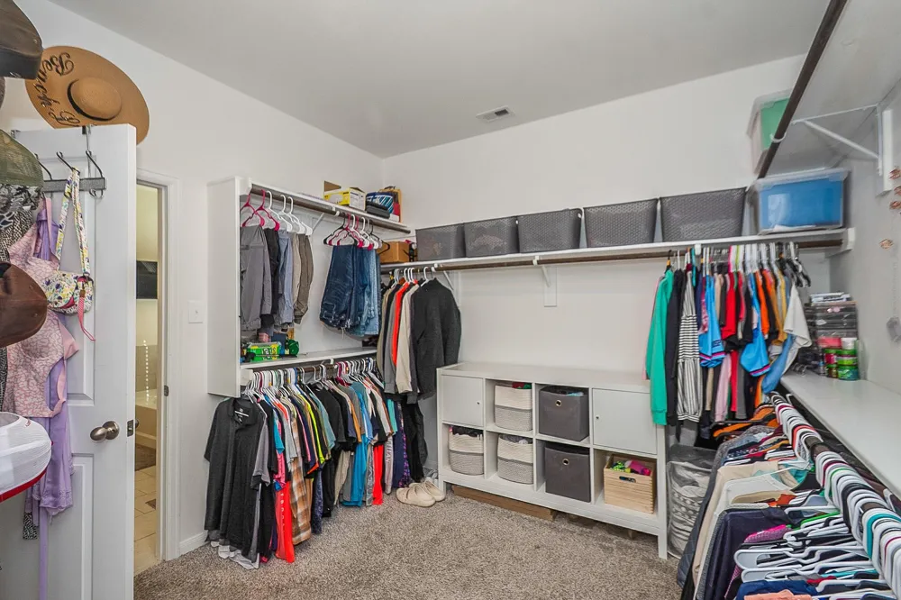 322 Wellshire Drive West Columbia, TX 77486