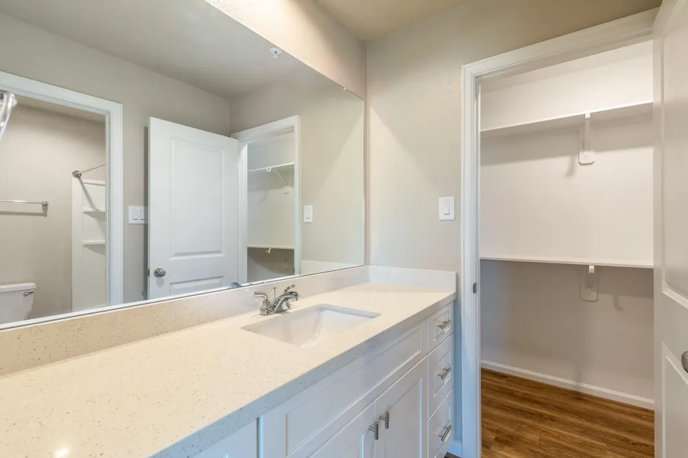 231 Park Place Circle #D Waller, TX 77484