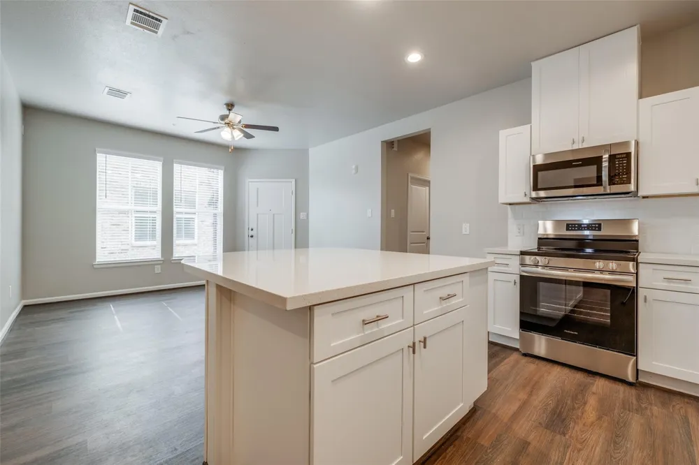 137 Park Place Circle #A Waller, TX 77484