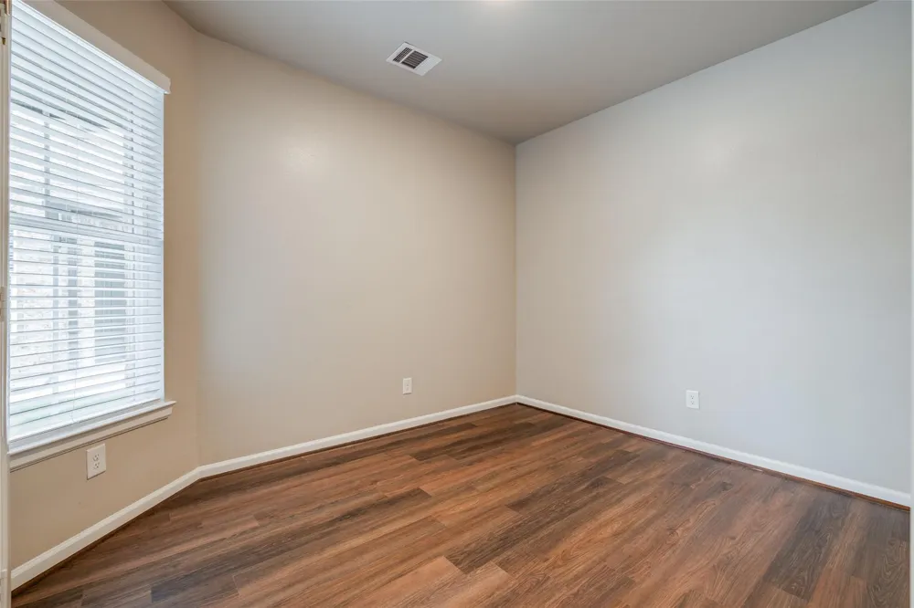 137 Park Place Circle #A Waller, TX 77484