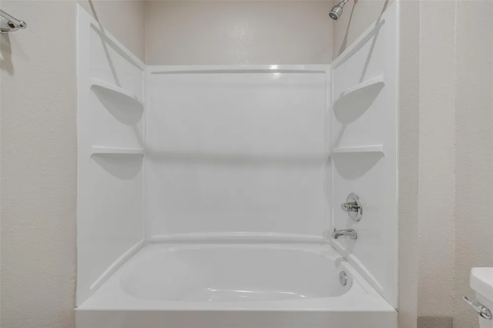 137 Park Place Circle #A Waller, TX 77484