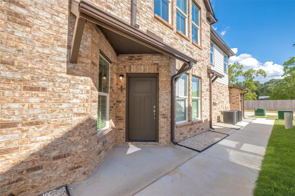 137 Park Place Circle #A Waller, TX 77484