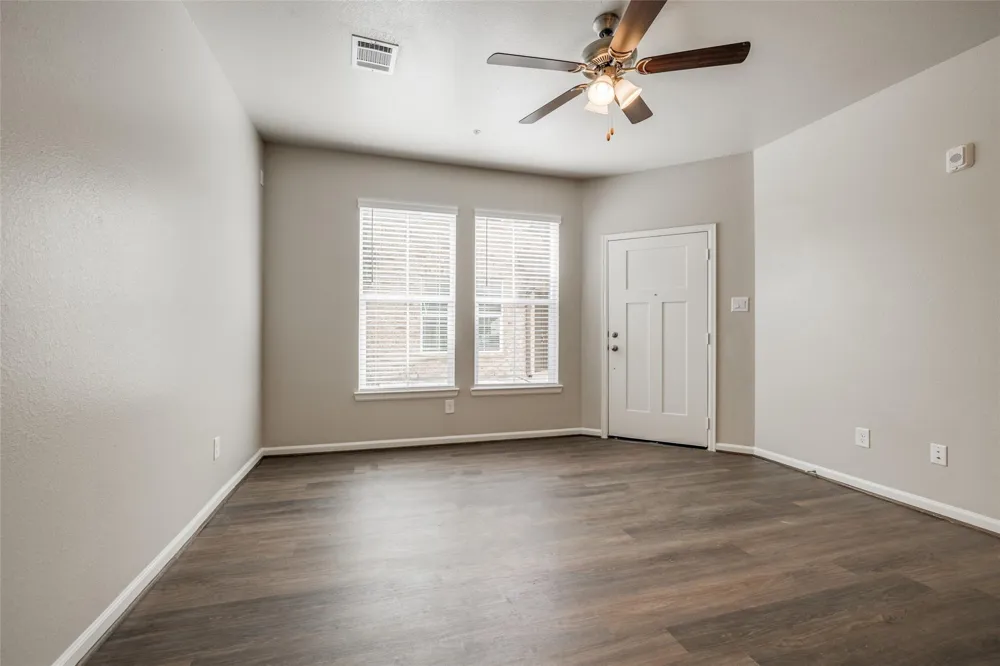 137 Park Place Circle #A Waller, TX 77484
