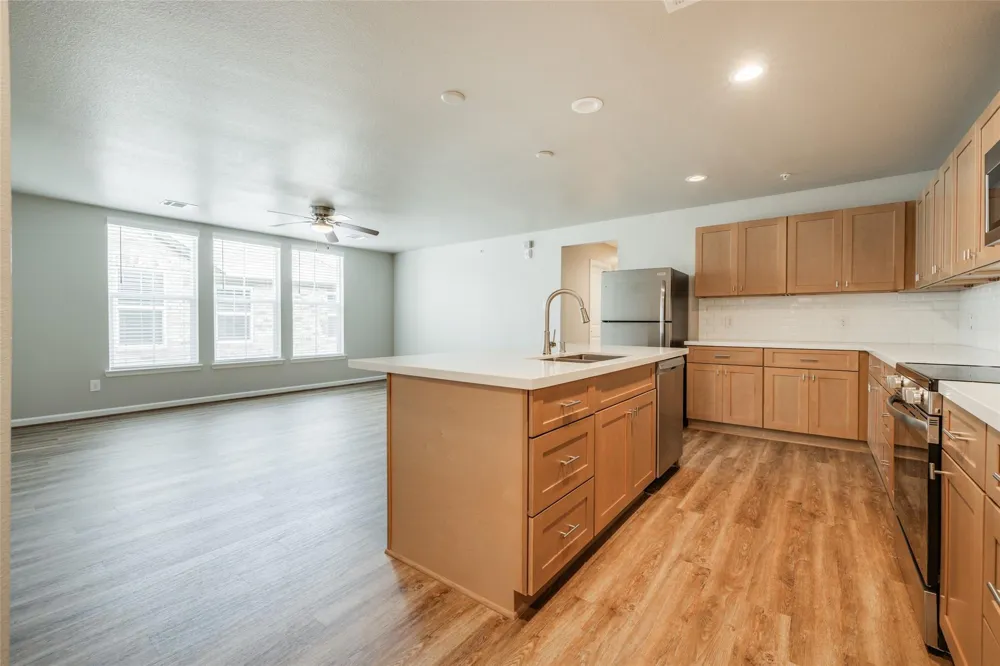 211 Park Place Circle #D Waller, TX 77484