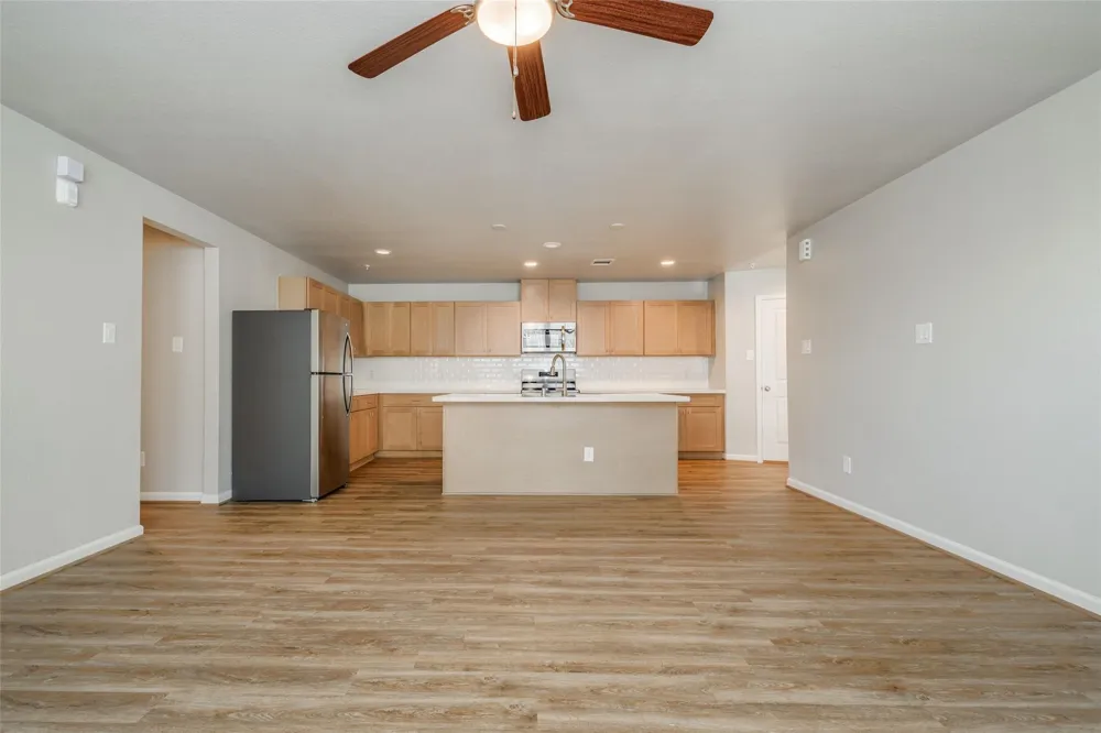 211 Park Place Circle #D Waller, TX 77484