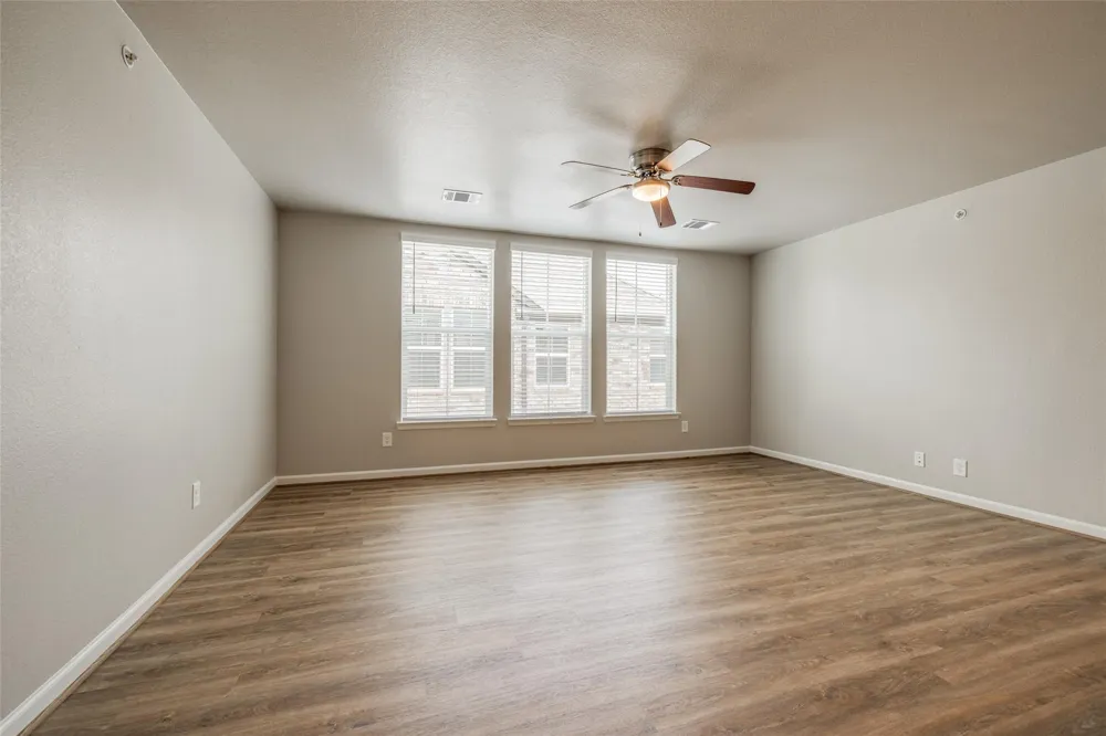 211 Park Place Circle #D Waller, TX 77484