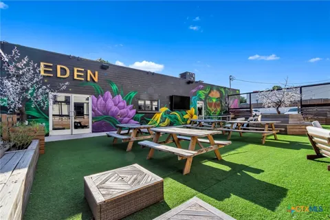 206 W San Antonio Street #A