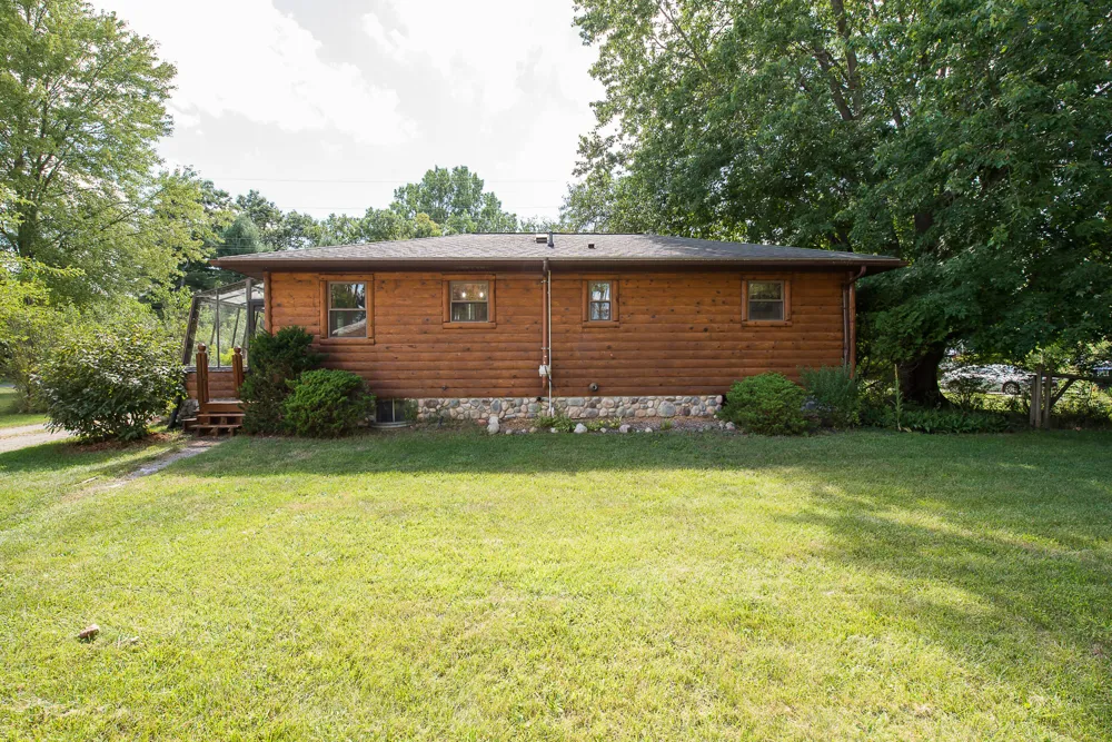 8452 Huron River Drive Dexter, MI 48130