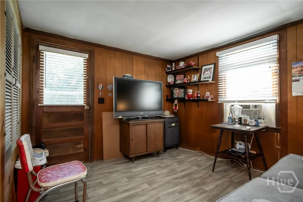 6484 Jefferson River Road Athens, GA 30607