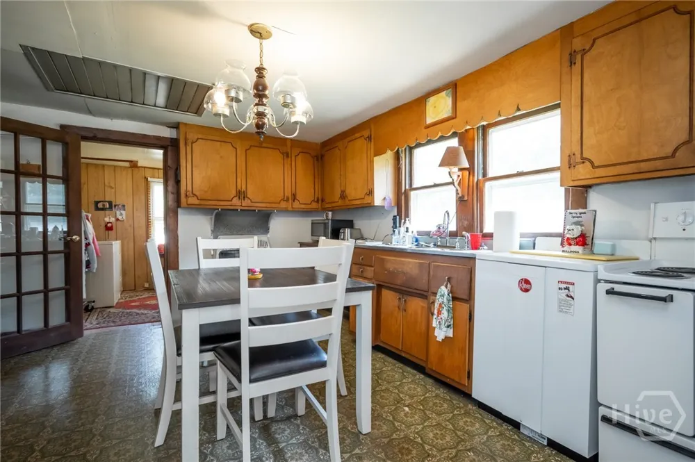 6484 Jefferson River Road Athens, GA 30607
