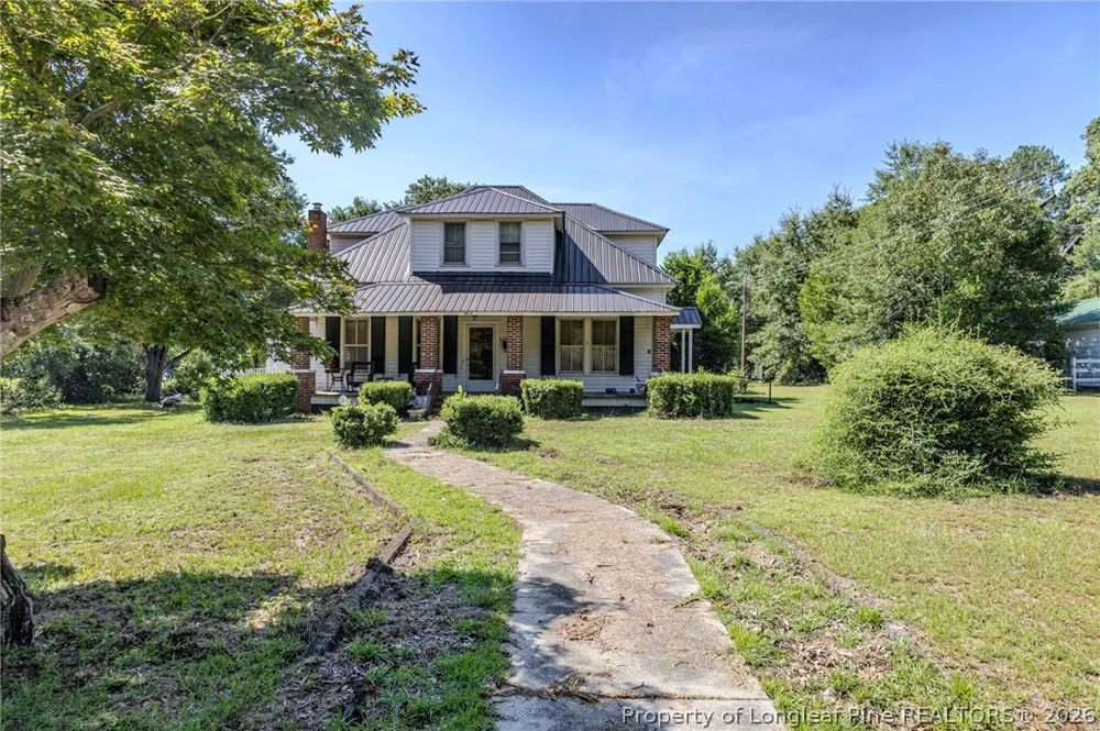 602 E Gertrude Street Fairmont, NC 28340