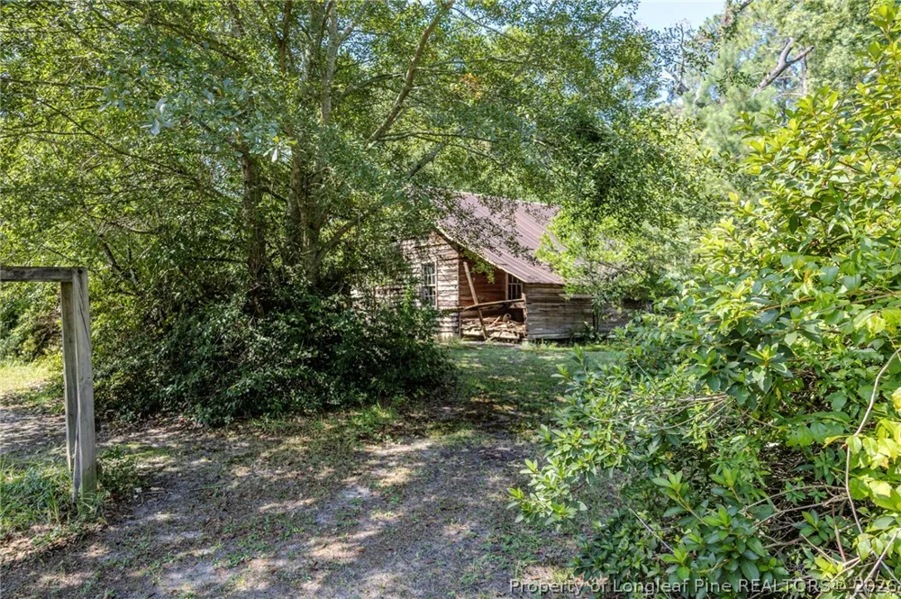 602 E Gertrude Street Fairmont, NC 28340