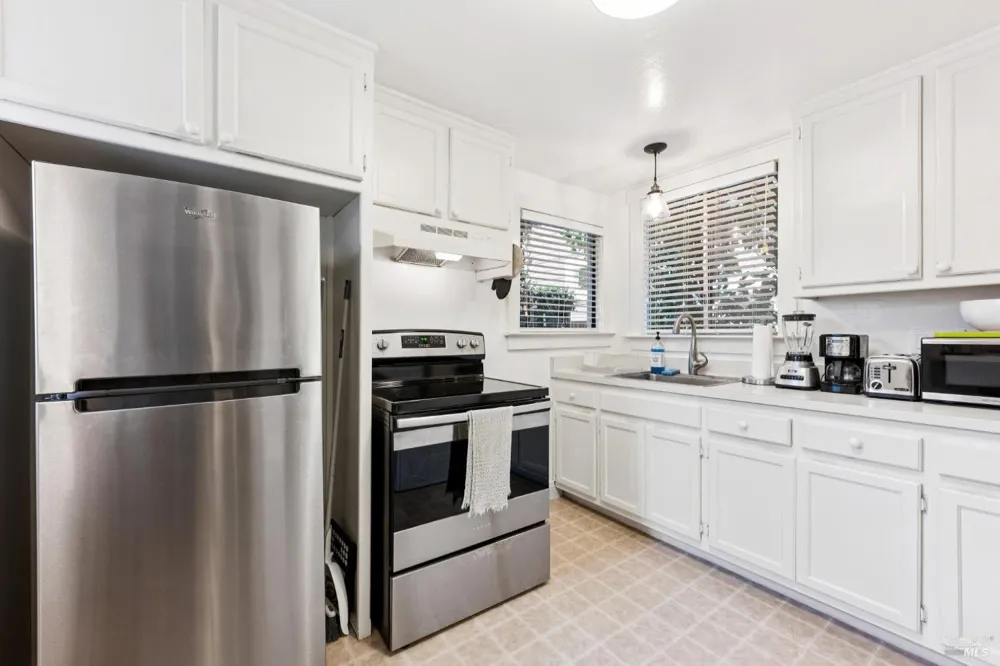 34 Sunnyside Avenue Mill Valley, CA 94941