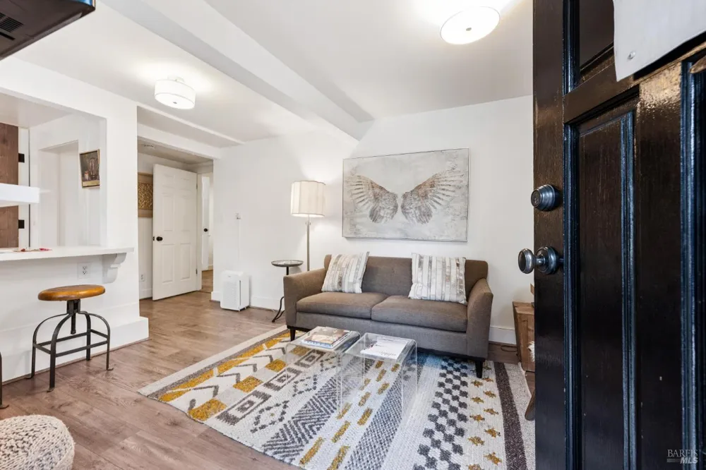 34 Sunnyside Avenue Mill Valley, CA 94941