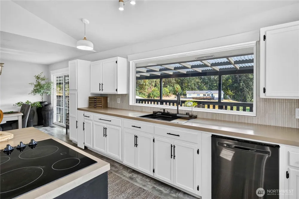 231 Ring Road Kalama, WA 98625