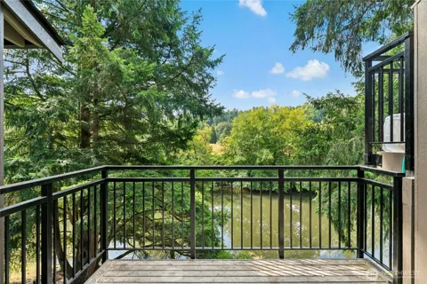 9725 NE Riverbend Drive #11C