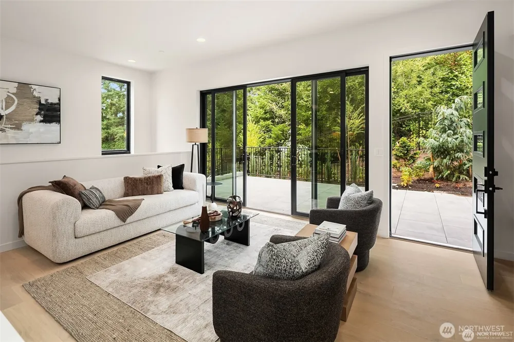 278 118th Avenue SE Bellevue, WA 98005