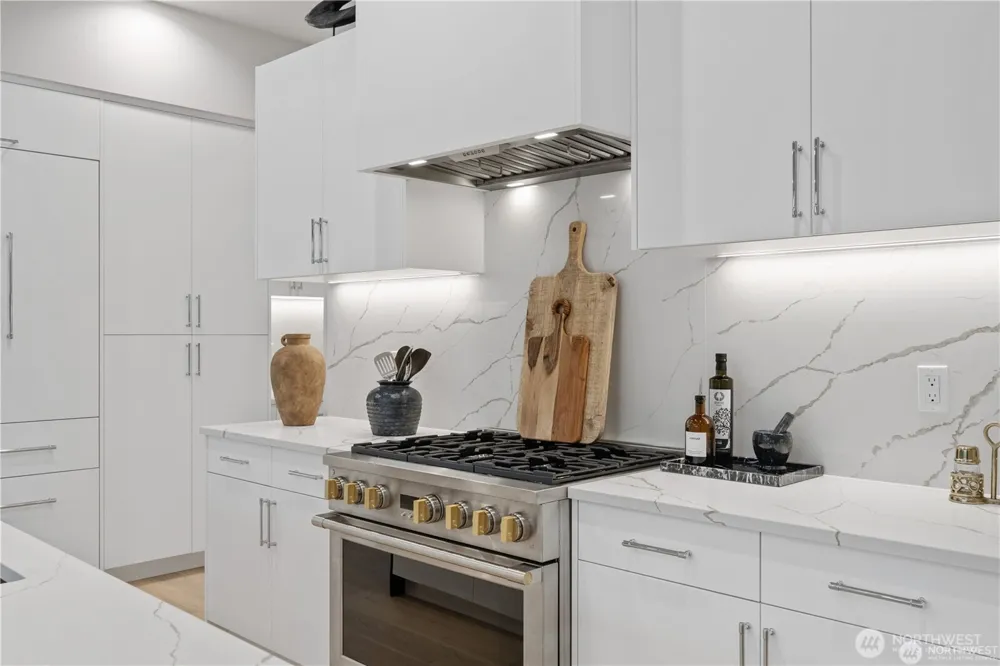 278 118th Avenue SE Bellevue, WA 98005