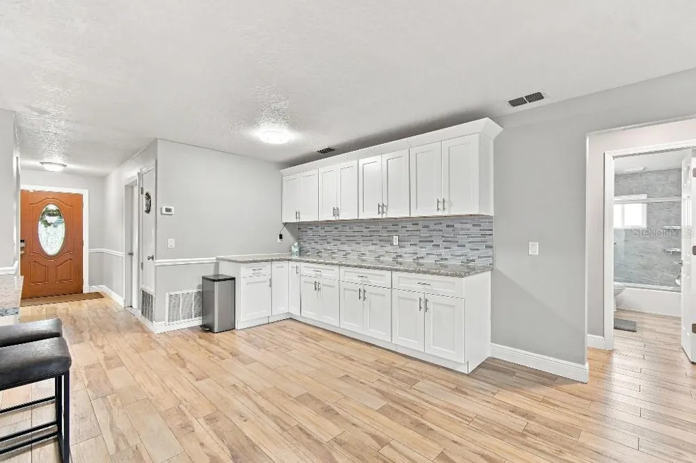 1660 GLADIOLAS DRIVE Winter Park, FL 32792