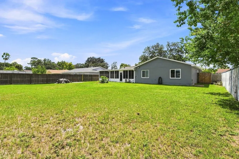 1660 GLADIOLAS DRIVE Winter Park, FL 32792