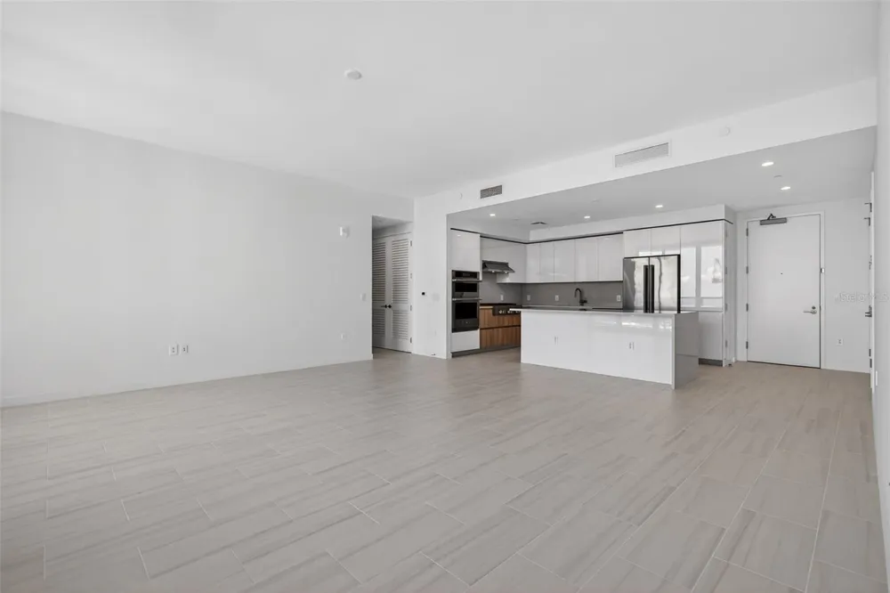 400 CENTRAL AVENUE #3706 St Petersburg, FL 33701