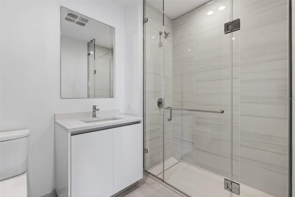 400 CENTRAL AVENUE #3706 St Petersburg, FL 33701