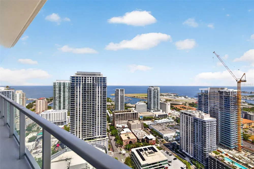 400 CENTRAL AVENUE #3706 St Petersburg, FL 33701