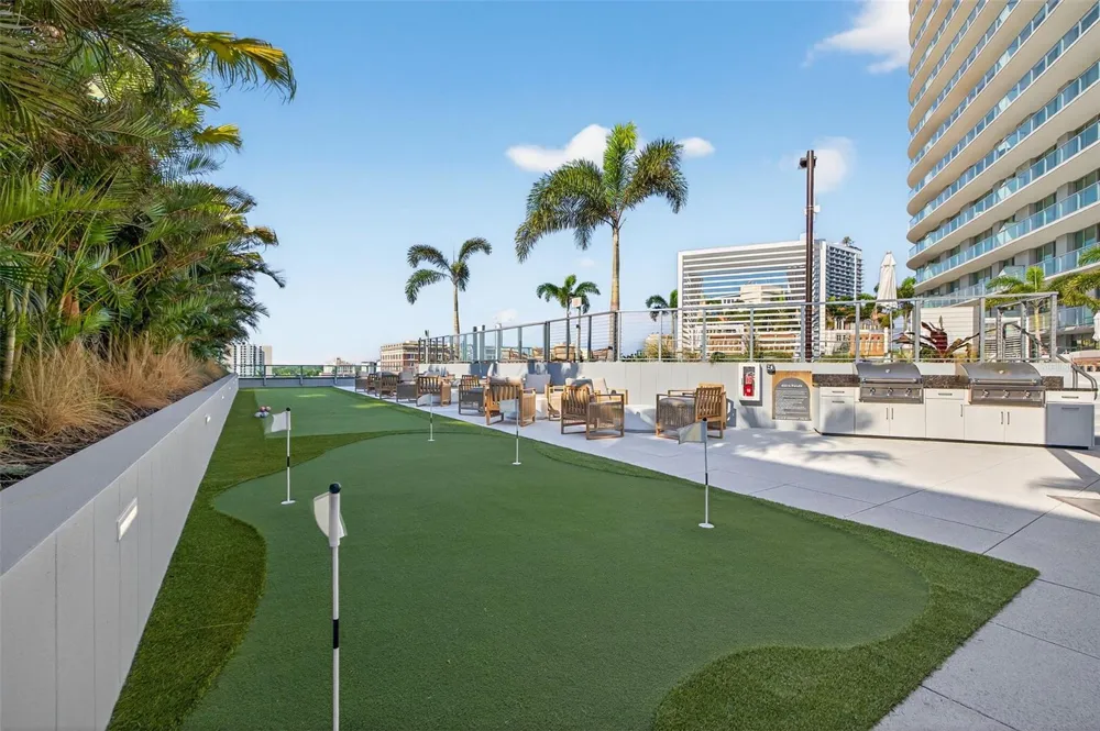 400 CENTRAL AVENUE #3706 St Petersburg, FL 33701