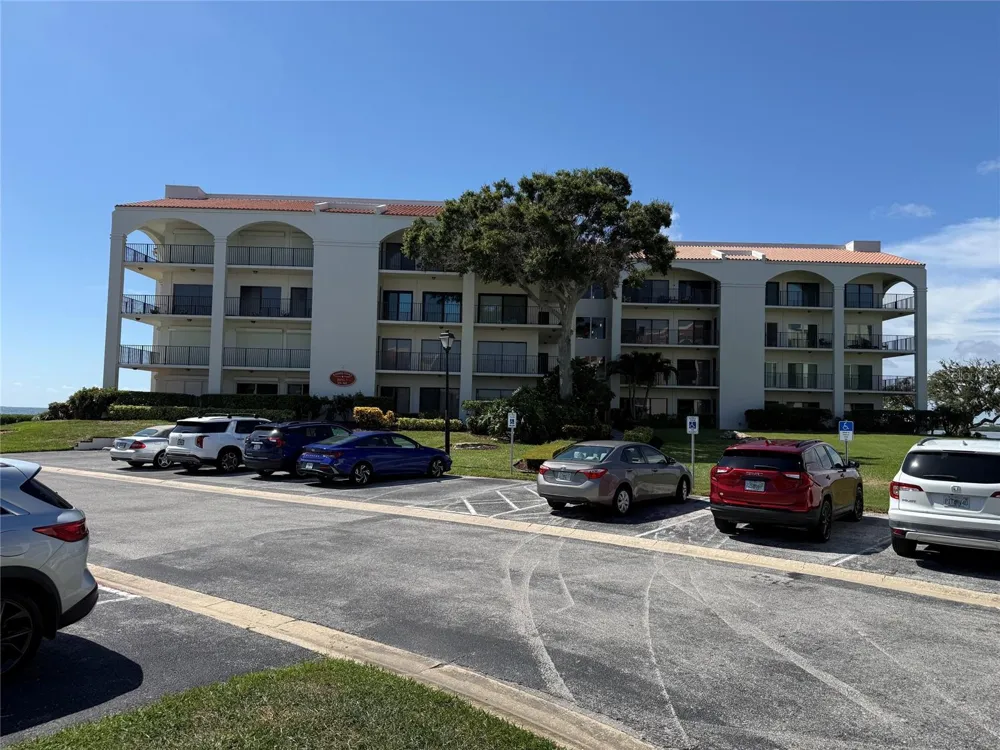 306 MARINER DRIVE #306 Tarpon Springs, FL 34689