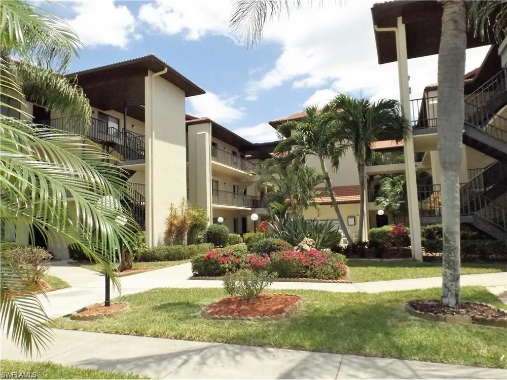 11140 Caravel Circle #107 Fort Myers, FL 33908