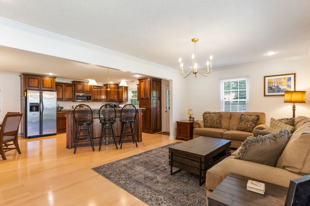 682 Midway St Lewisburg, TN 37091