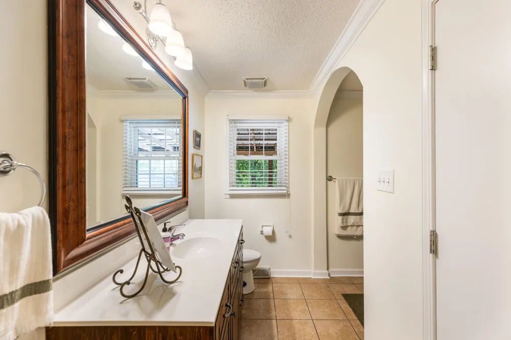 682 Midway St Lewisburg, TN 37091