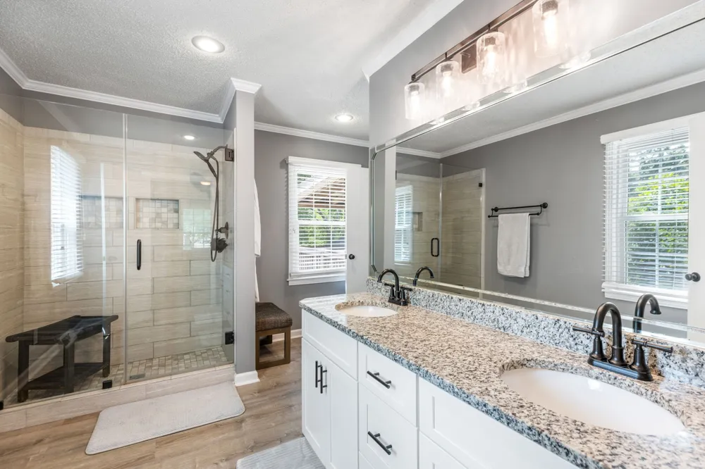 682 Midway St Lewisburg, TN 37091