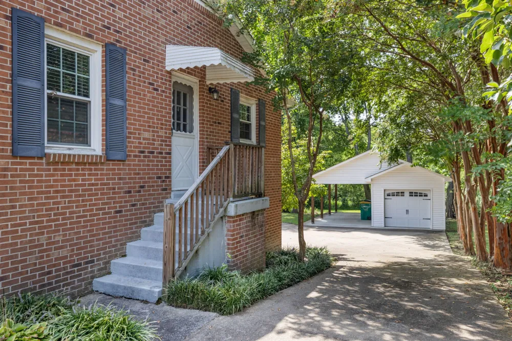 682 Midway St Lewisburg, TN 37091