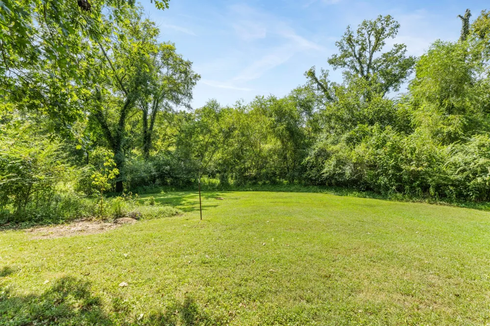 682 Midway St Lewisburg, TN 37091