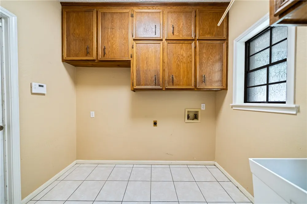 7402 Lugano Drive Corpus Christi, TX 78413