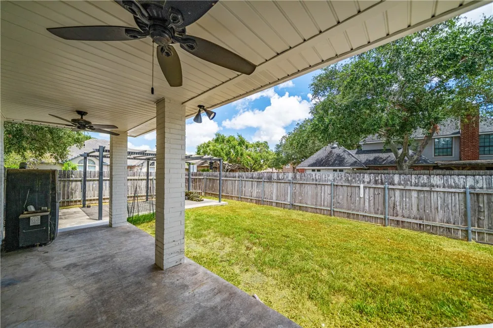 7402 Lugano Drive Corpus Christi, TX 78413